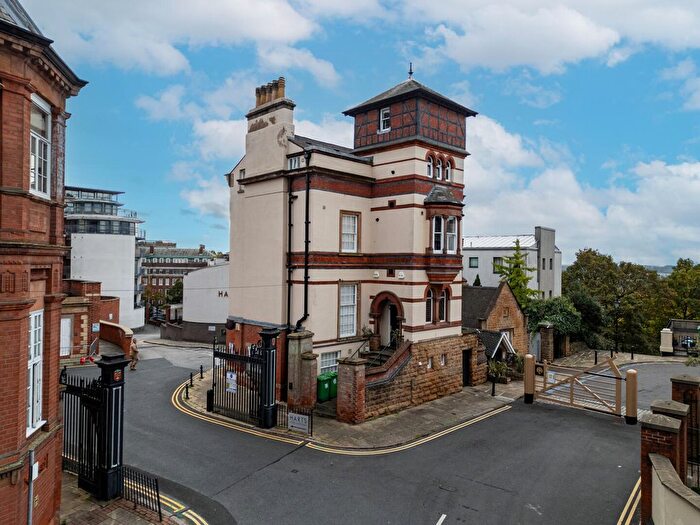 1 Bedroom Flat For Sale In Park Row, The Park, NG1