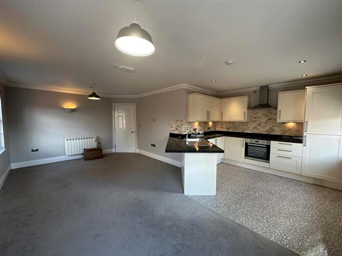 2 Bedroom Apartment To Rent In Minster Hollow, Hailgate, Howden, DN14