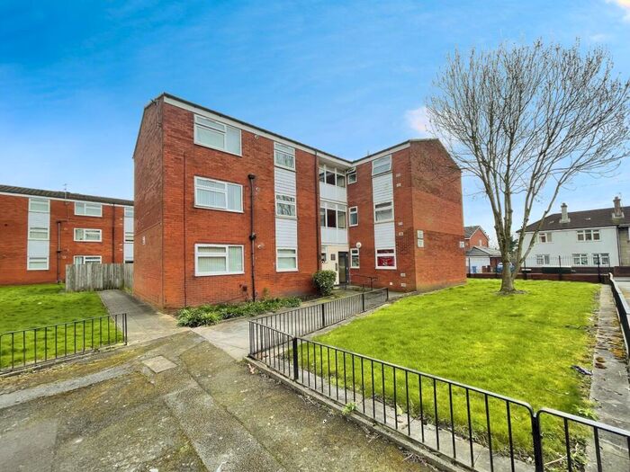 2 Bedroom Flat For Sale In Ruthven Road, Liverpool, L13