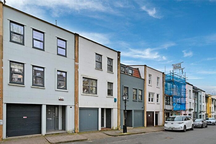3 Bedroom Terraced House To Rent In Princess Victoria Street, Bristol, BS8
