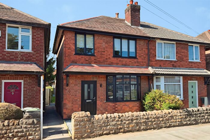3 Bedroom Semi-Detached House For Sale In King Street, Beeston, NG9