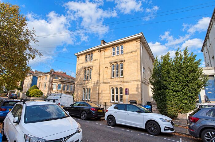 1 Bedroom Apartment To Rent In Victoria Walk, Bristol, BS6