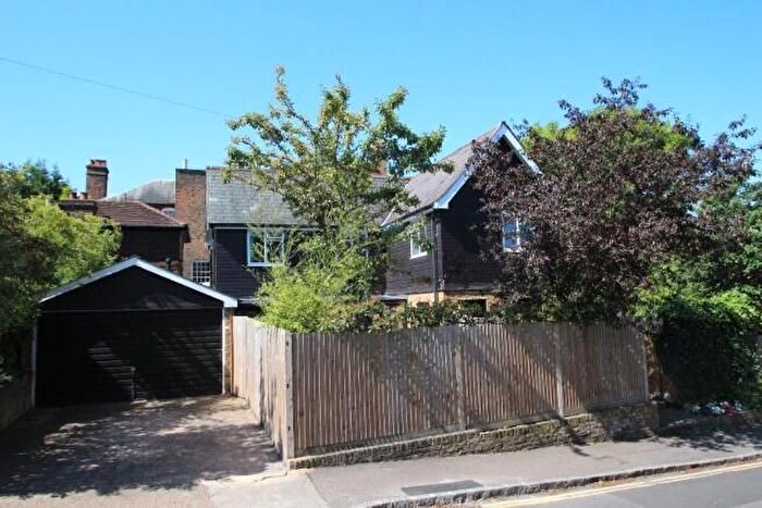 3 Bedroom Detached House To Rent In Byron Hill Road, Harrow On The Hill, HA2
