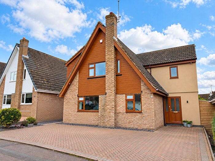 4 Bedroom Detached House For Sale In Sherwood Avenue, Northampton, NN2
