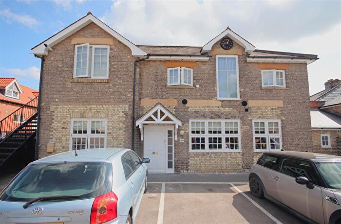 2 Bedroom Apartment To Rent In High Street, Newmarket, CB8