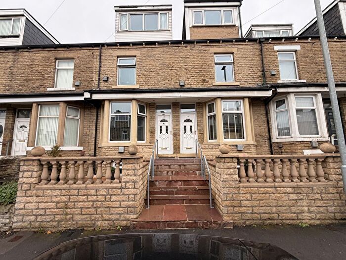 8 Bedroom Terraced House For Sale In Paley Road, Bradford, West Yorkshire, BD4