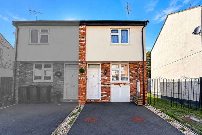 2 Bedroom Semi Detached House For Sale In Station Avenue, Southend-On-Sea, Essex, SS2