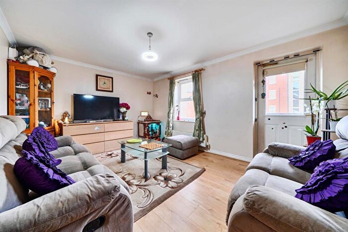 2 Bedroom Flat For Sale In Norfolk Court, Norwich Crescent, Chadwell Heath, Romford, RM6