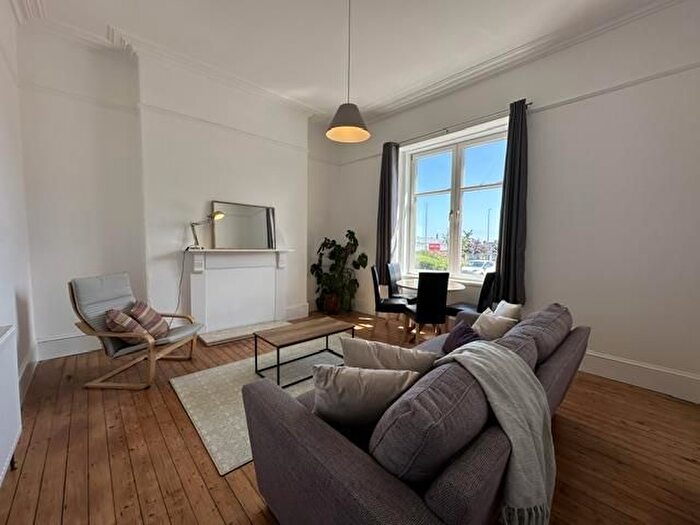 1 Bedroom Flat To Rent In Whitehall Mews, Whitehall Place, Aberdeen, AB25