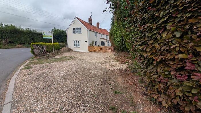 3 Bedroom Detached House For Sale In Sunshine Cottage, Stembridge, TA12