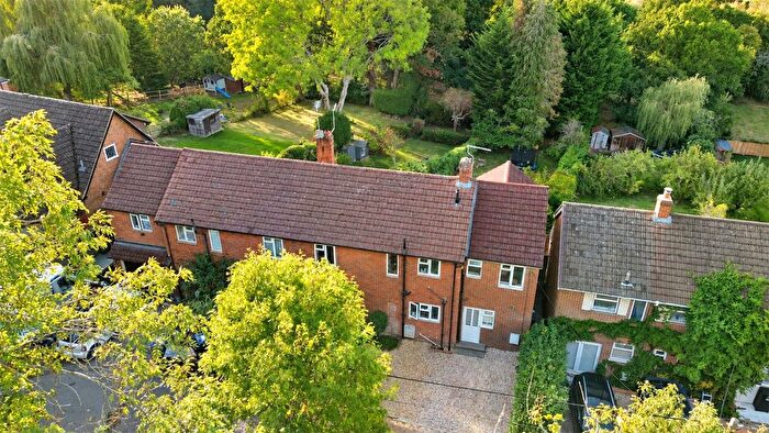 4 Bedroom Semi-Detached House For Sale In Wrecclesham Hill, Wrecclesham, Farnham, Surrey, GU10