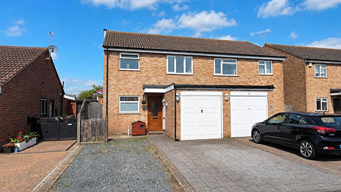 3 Bedroom Semi-Detached House For Sale In Hampton Close, Herne Bay, CT6
