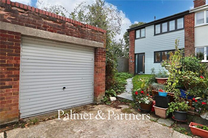 3 Bedroom End Of Terrace House For Sale In Hyntle Close, Ipswich, Suffolk, IP2