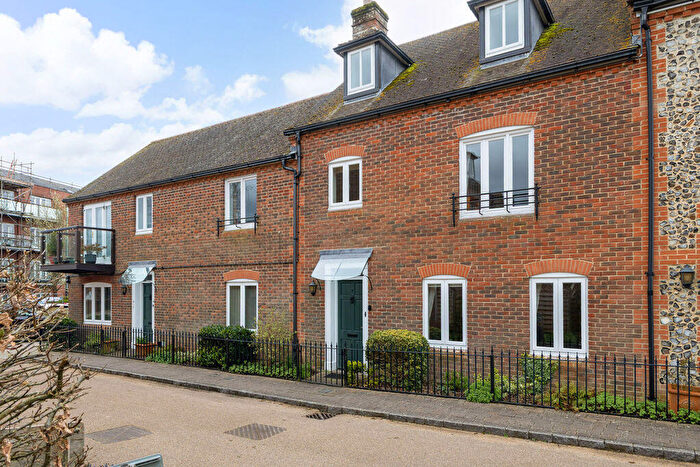 3 Bedroom Detached House For Sale In Church Leat, Salisbury, SP5