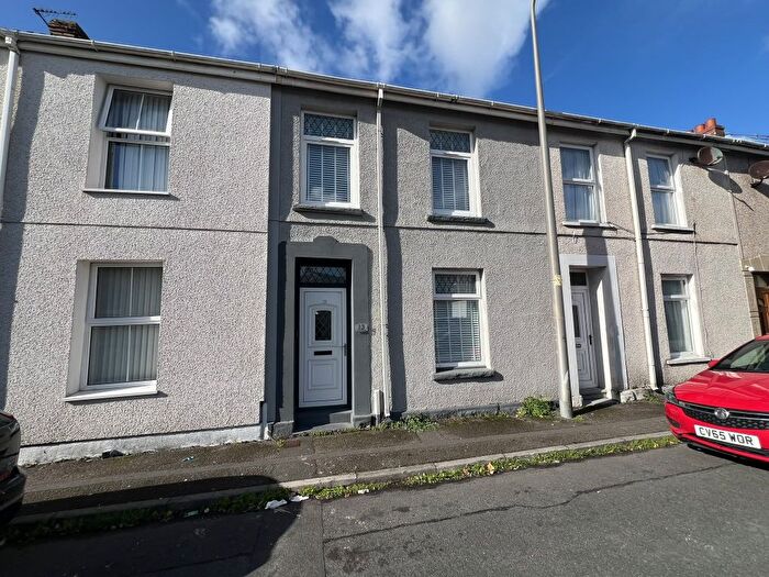 3 Bedroom Property To Rent In Wern Road, Llanelli, Carmarthenshire, SA15