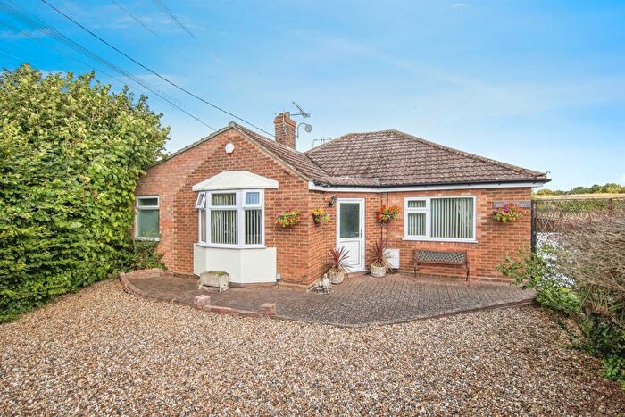 2 Bedroom Detached Bungalow For Sale In Old Norwich Road, Ipswich, IP1