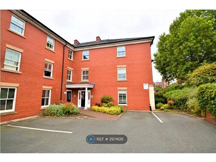 2 Bedroom Flat To Rent In Bovey Court, Warrington, WA1