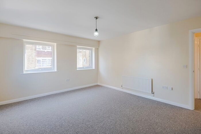 1 Bedroom Flat To Rent In Vallance Road, London, E1