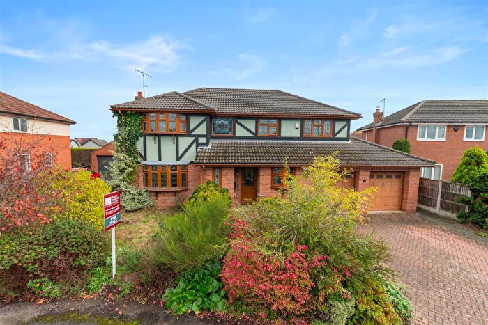5 Bedroom Detached House For Sale In Brocklehurst Drive, Edwinstowe, NG21