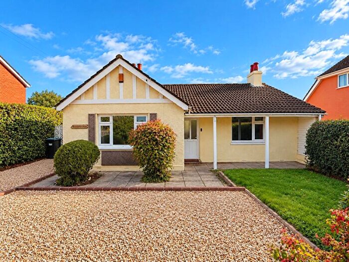3 Bedroom Detached Bungalow For Sale In Christchurch Road, New Milton, Hampshire., BH25