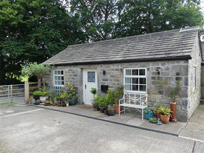 2 Bedroom Barn Conversion To Rent In Ghyll Fold, Gill Lane, Yeadon, LS19