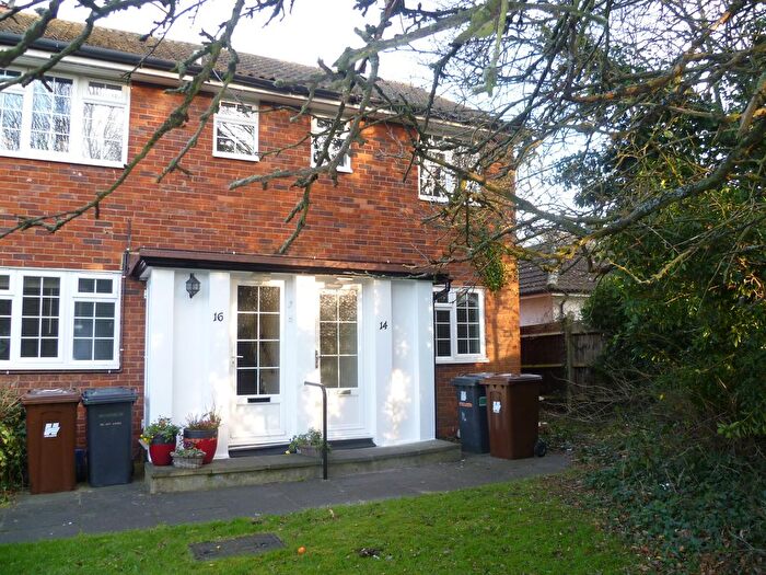 2 Bedroom Maisonette To Rent In The Pantiles, Bushey Heath, Herts, WD23