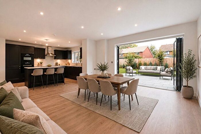 4 Bedroom Detached House For Sale In The Meadow, Trowes Lane, Swallowfield, RG7
