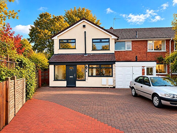 3 Bedroom End Of Terrace House For Sale In Gibbs Hill Road, Birmingham, West Midlands, B31