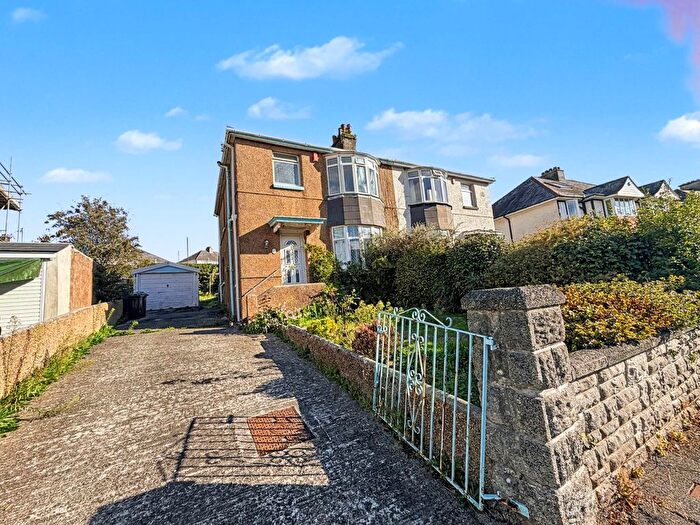 3 Bedroom Semi-Detached House For Sale In Oakfield Road, Plympton, PL7