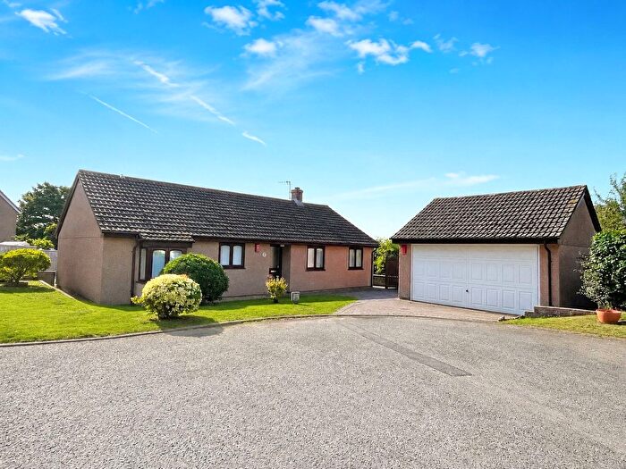 3 Bedroom Bungalow For Sale In Lamorna Park, Torpoint, PL11
