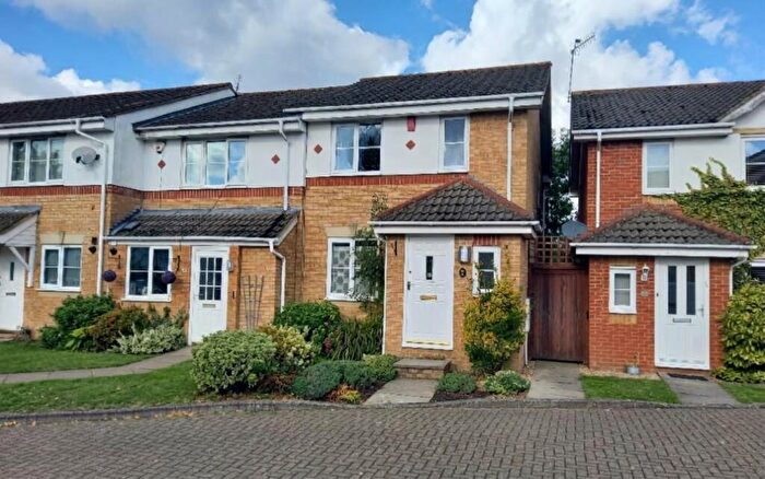 3 Bedroom End Of Terrace House To Rent In Stanmore, Stanmore, HA7