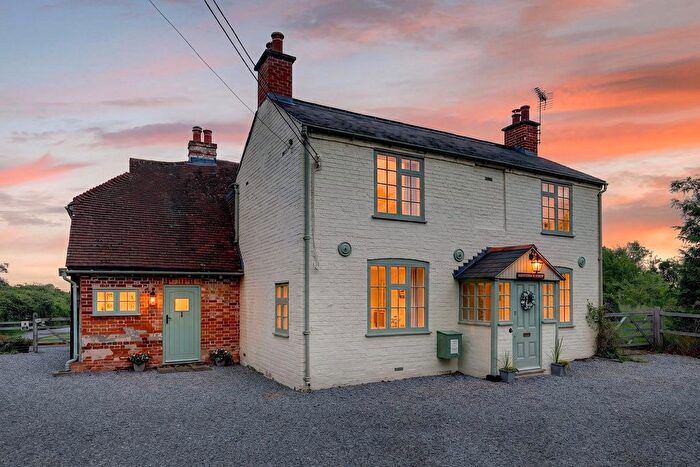 4 Bedroom Country House For Sale In Church Lane, Reading, RG7
