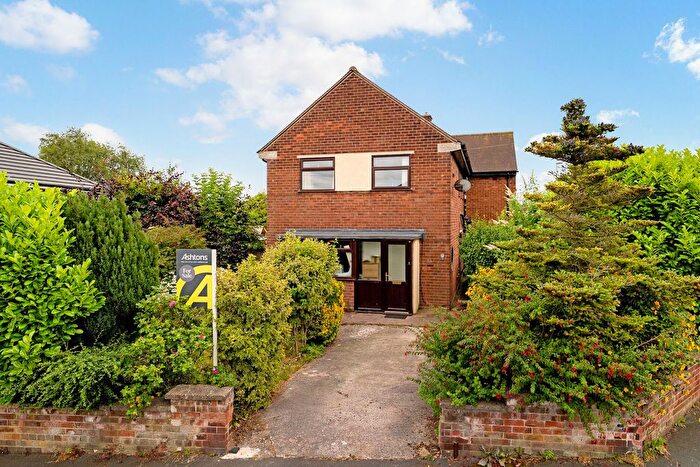 3 Bedroom Semi-Detached House For Sale In Windsor Grove, Runcorn, WA7