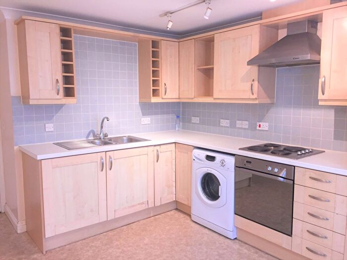 2 Bedroom Flat To Rent In Blenheim Road, Eastleigh, Hampshire, SO50