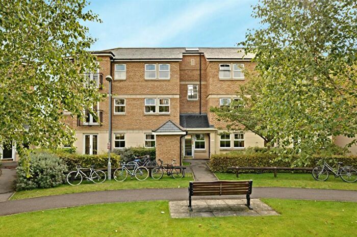 3 Bedroom Flat To Rent In Venneit Close, Roger Dudman Way, Oxford, OX1