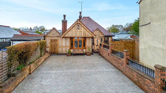 2 Bedroom Detached Bungalow For Sale In Bilston Street, Sedgley, Dudley, DY3