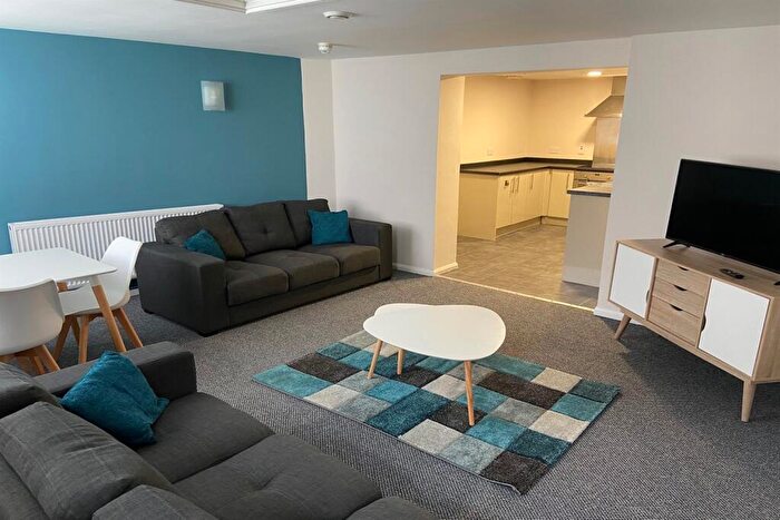 4 Bedroom Apartment To Rent In B Crookesmoor Road, Crookesmoor, S6