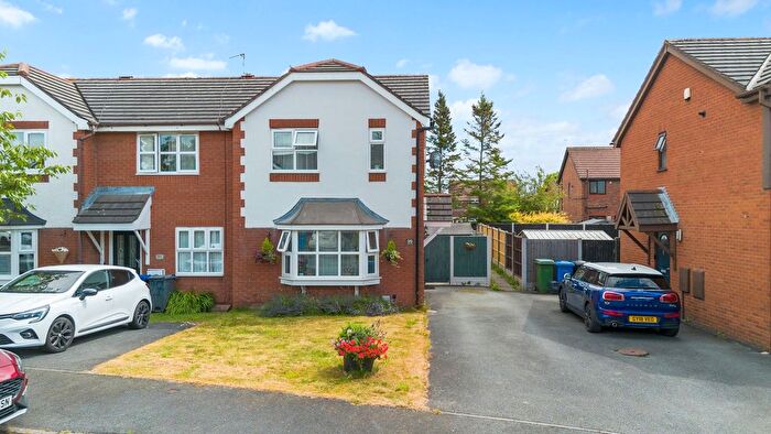 3 Bedroom Semi-Detached House For Sale In Matlock Close, Great Sankey, WA5