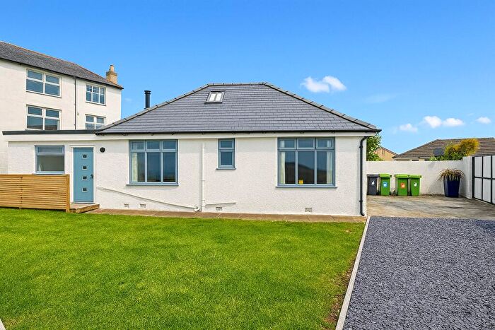 2 Bedroom Bungalow For Sale In The Rise, Trearddur Bay, Holyhead, Isle Of Anglesey, LL65