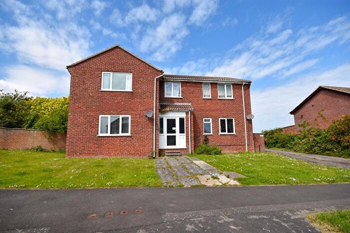 1 Bedroom Studio To Rent In Muncaster Way, Whitby, YO22