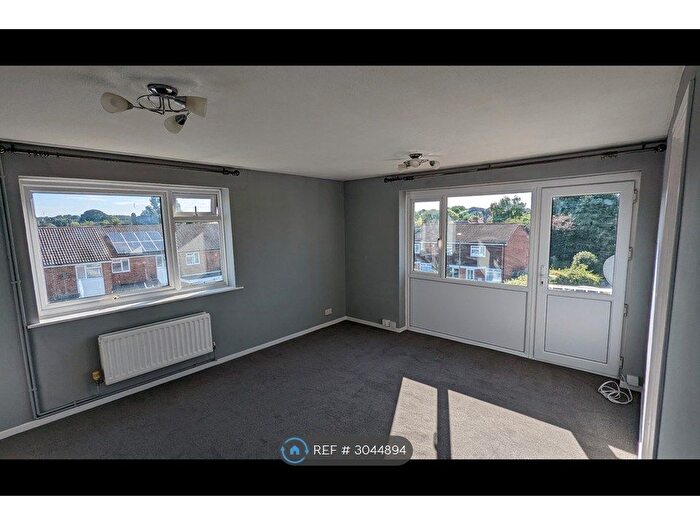 1 Bedroom Flat To Rent In Meldrum Close, Orpington, BR5