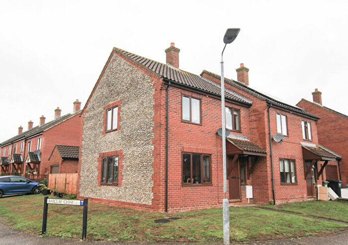 3 Bedroom Semi-Detached House To Rent In Southrepps, NR11