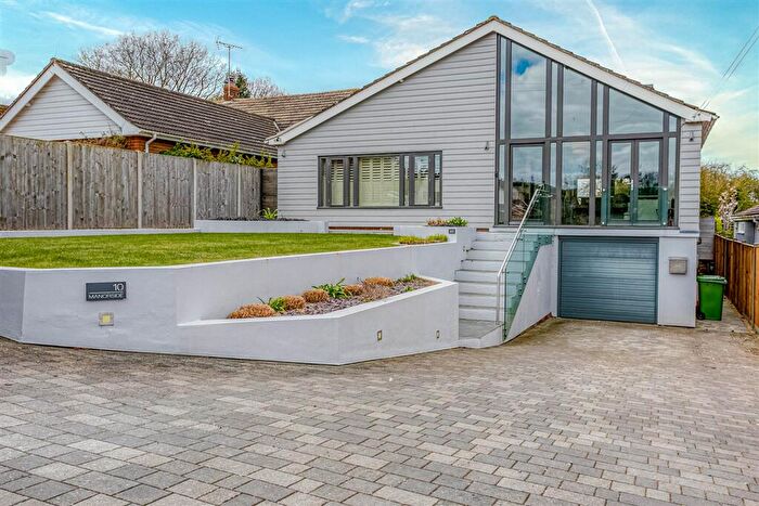 4 Bedroom Detached House For Sale In Manorside, Dersingham, Kings Lynn, PE31