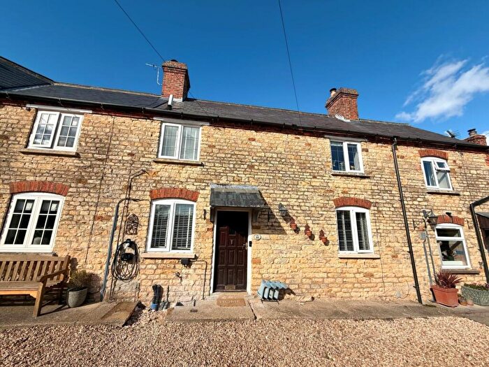 2 Bedroom Terraced House For Sale In Back Lane, Stonesby, LE14