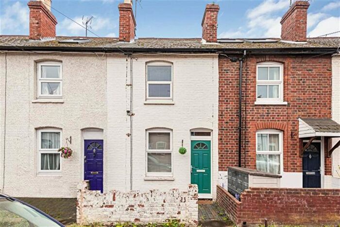 3 Bedroom Terraced House To Rent In York Road, Reading, RG1