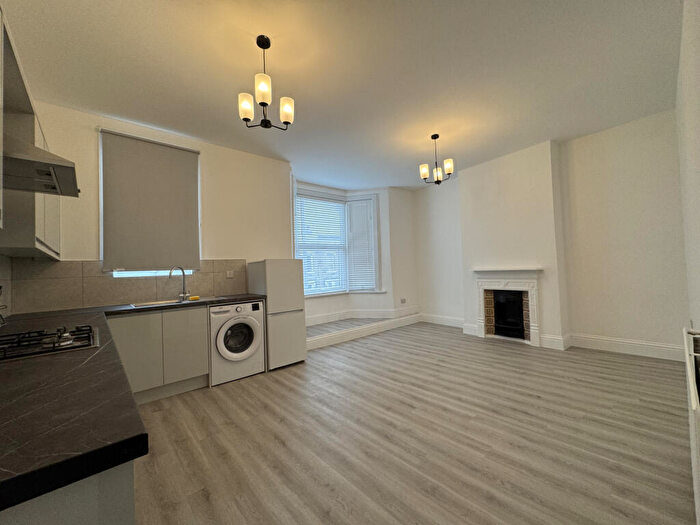 2 Bedroom Semi-Detached House To Rent In High Road Leytonstone, London, E11