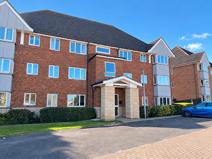1 Bedroom Flat For Sale In St. Leonards Close, Grays, Essex, RM17