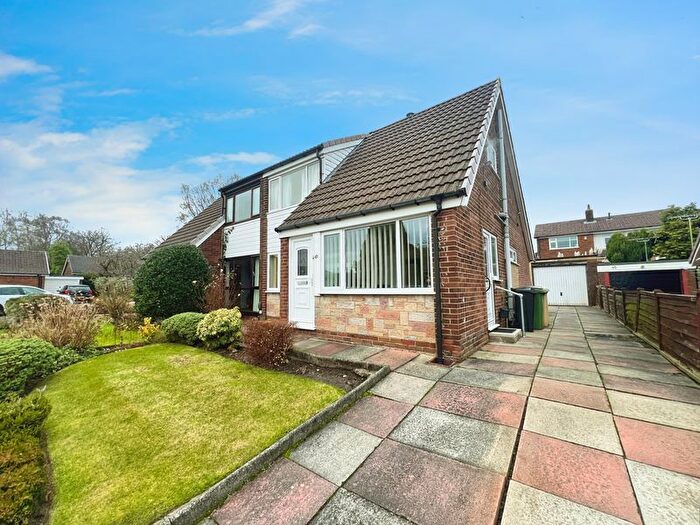 3 Bedroom Semi-Detached House For Sale In Shorefield Mount, Egerton, BL7