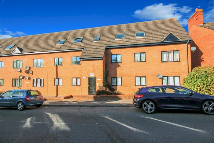 1 Bedroom Flat For Sale In , Portland Road, Rushden, NN10