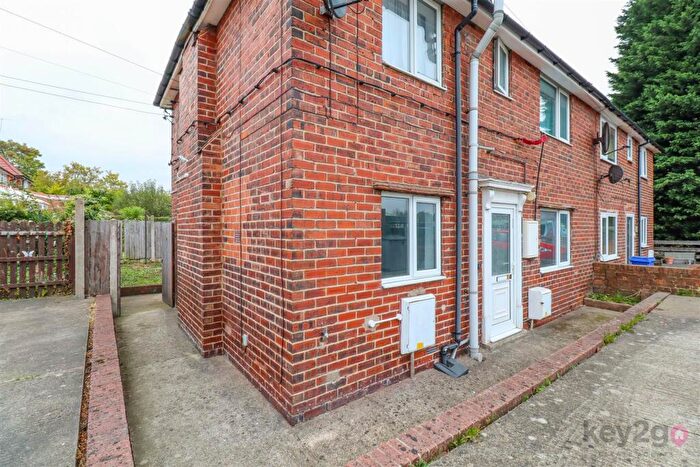 2 Bedroom Flat To Rent In South View, , Sheffield, S20